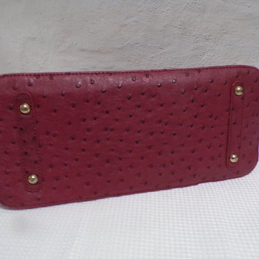 Ostrich Like Faux Leather Burgundy & Gold Accents Handbag‎ with Gray Lining
